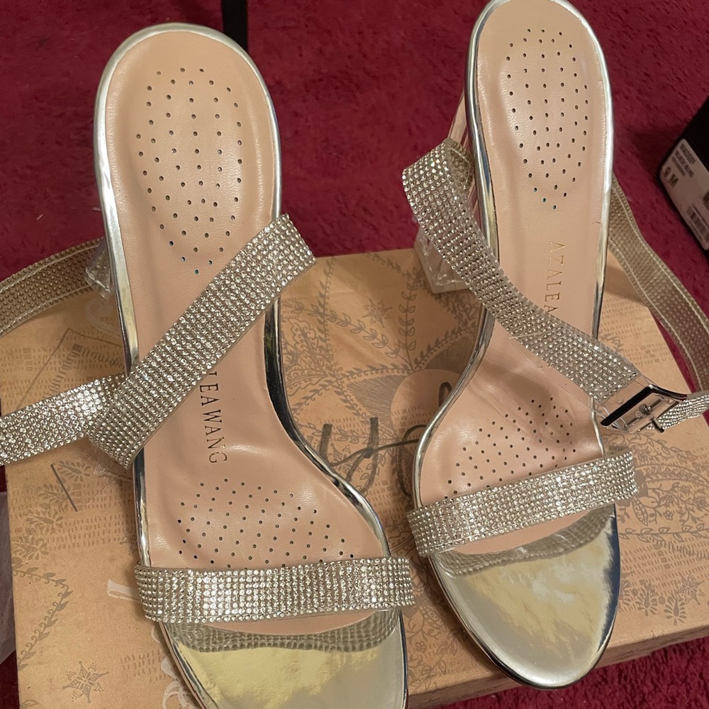 Silver sandals SZ 9 brand new